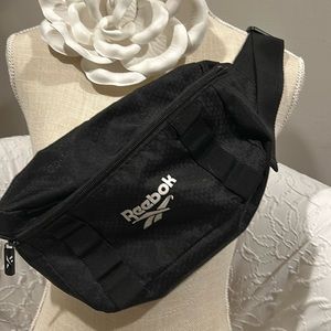 50% off Sale‼️ Labor Day 🇺🇸 must be bundled Reebok Fanny Pack